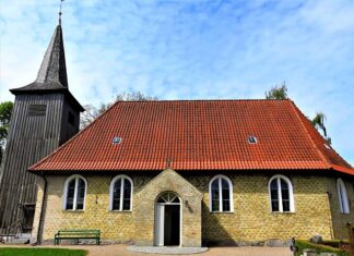 Jak nazywa się najmniejsze państwo w Azji?