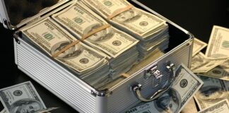 Jak bank zarabia na ratach zero?