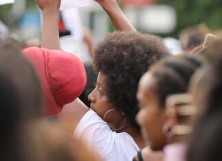 Czy zdjęcie w CV ma znaczenie?